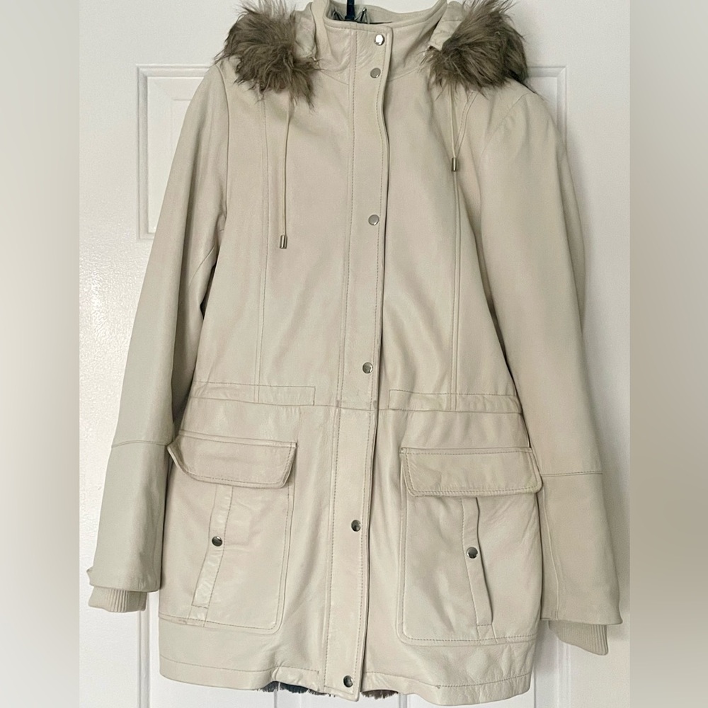 Danier Cream Hooded Parka Size see photos and info.EUC lining removable hood too